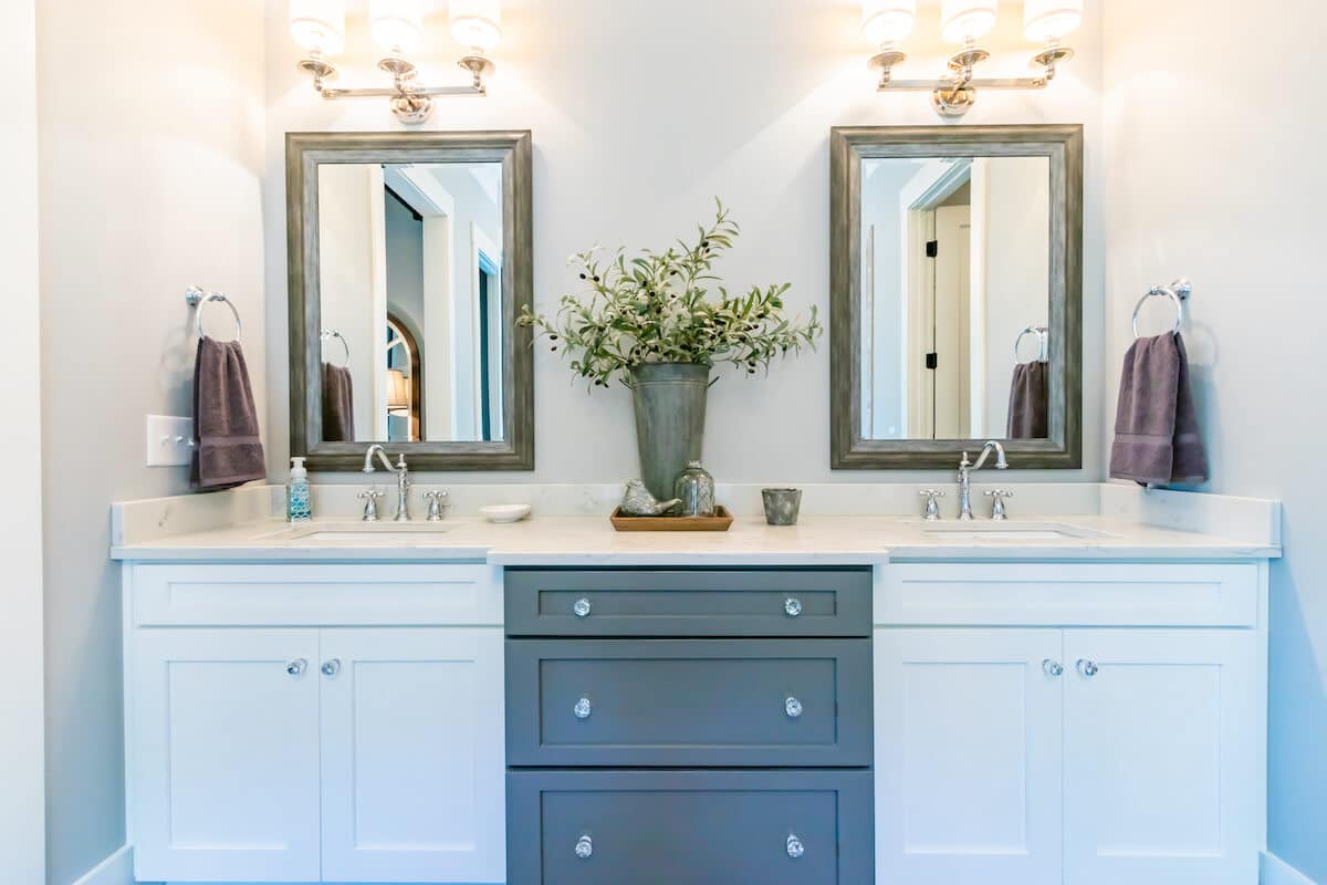 Ways to Remove and Install Bathroom Vanity Cabinets In San Diego